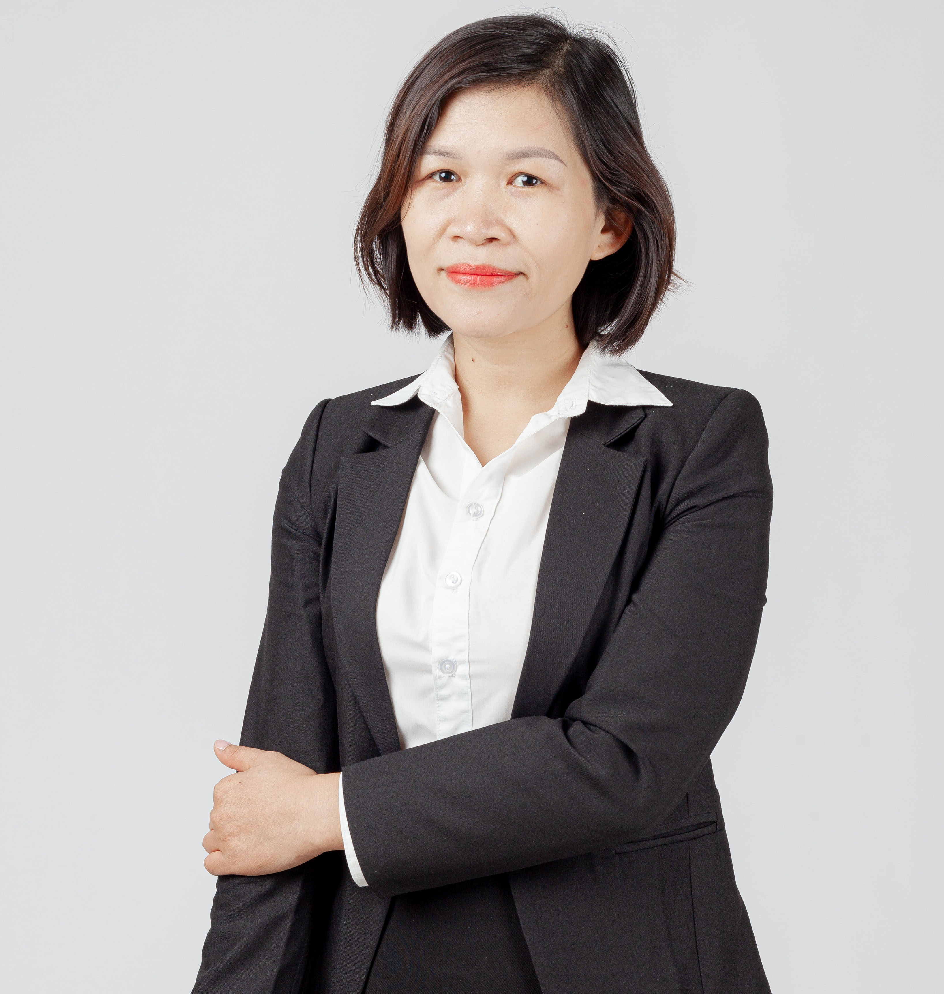 Ms. Bui Thu Ha (River)